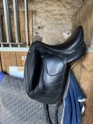 Selle de dressage Devoucoux