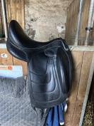 Selle de dressage Devoucoux