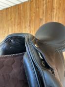 Vends selle de dressage marque EQUIPE