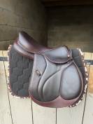 Sella da salto ostacoli Devoucoux  17.5" - 2025