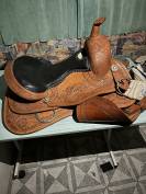 Selle western maron lakota