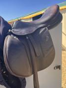 Selle Renaissance 17 pouces F2 semi creux 