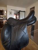 Selle Dressage DEVOUCOUX MAKILA S 17.5