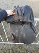 Selle d'obstacle Fran&ccedil;ois Tanguy 17"