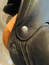 Selle Arion Dressage taille 17&rdquo; full cuir SWAROVSKI 