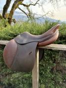 Selle Henri de Rivel 17,5 pouces, si&egrave;ge semi creux