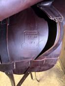 Selle Antares dressage  marron 17"
