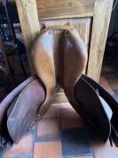 Selle Butet taille 17 ar&ccedil;ons standard 