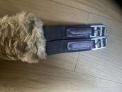 Sangle bavette cuir 135 cm 