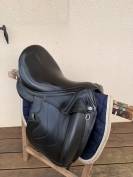 ? &Agrave; VENDRE &ndash; Selle de dressage CWD SE37 ?