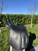 Selle Bates   taille 16,5 noire