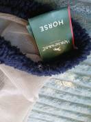 Lot de 2 bonnets anti-mouches.