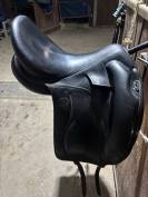 Selle de dressage Devoucoux