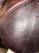 Selle CWD se06 taille 17,5 semi creux super &eacute;tat 