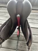 Je vends ma selle &Eacute;quipe Mofels Synergy sp&eacute;ciale (17K00