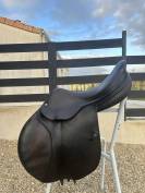 Selle cwd  17 pouce  En tres bon &eacute;tat