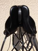 Selle Dressage Devoucoux Makila Harmonie 17'5