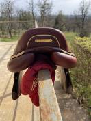 Selle cwd premi&egrave;re main 17.5 pouces