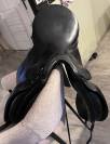 Selle dressage mod&egrave;le Grand Gilbert noire 17,5