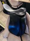 Selle dressage mod&egrave;le Grand Gilbert noire 17,5