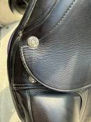 Selle de dressage Equipe mod&egrave;le Emporio  17 pouces