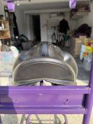 Selle de dressage Equipe mod&egrave;le Emporio  17 pouces