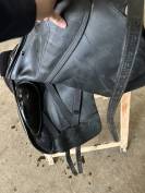 Selle de dressage bates