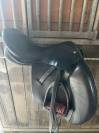 Selle d&eacute;cathlon noire taille 17,5