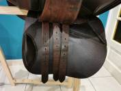 Selle GBS taille 17, couleur choco, semi creuse mixte/obstacle