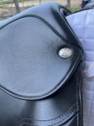 Selle dressage Fairfax Low Wither 17 pouces 