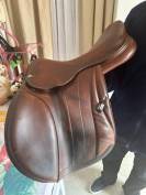 Sella da salto ostacoli Equipe  17.5" - 2018