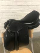 SELLE OBSTACLE IKONIC &ndash; 17.5 &ndash; &Eacute;TAT NEUF