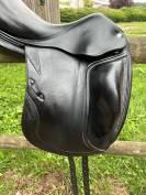 Selle de dressage CWD