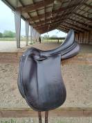 Sella da dressage Childeric  18" - 2021