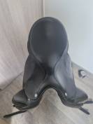 Selle de dressage  Equipe mod&egrave;le Emporio 17 pouces