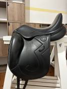 Selle de dressage Antares  taille 17, quartier taille 1