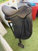 Selle de dressage 