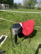 Selle d obstacles &Eacute;QUIPE. 17.5.  Tr&egrave;s bon &eacute;tat 