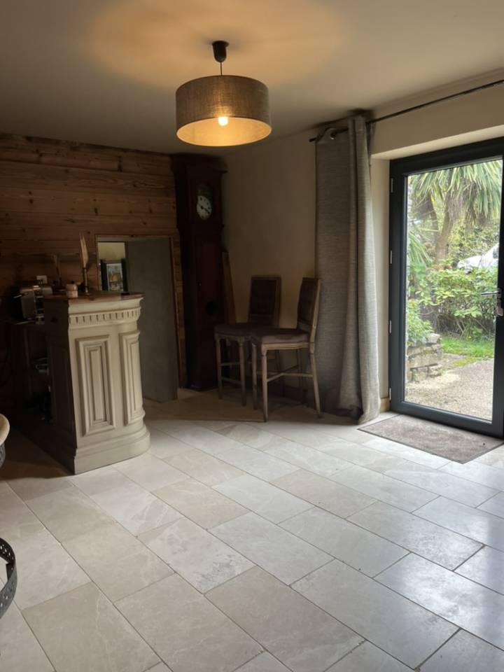 Agreable Longere Pierre a vendre 