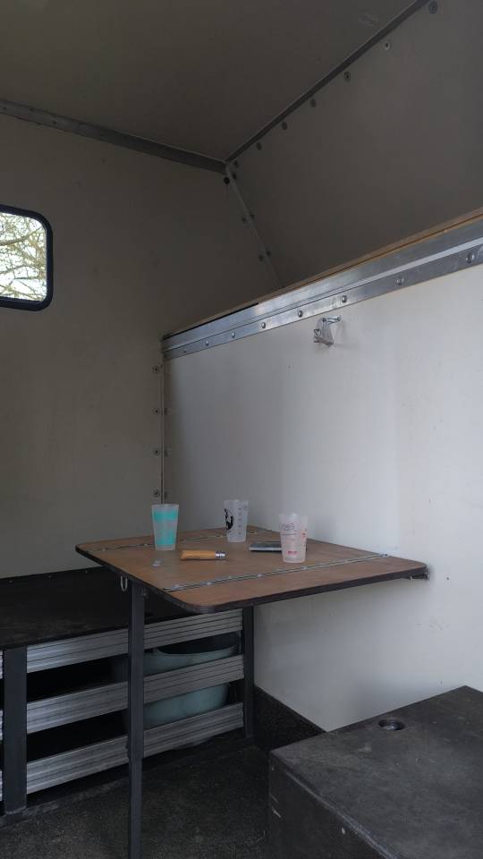 Camion chevaux Iveco - 112 000 km