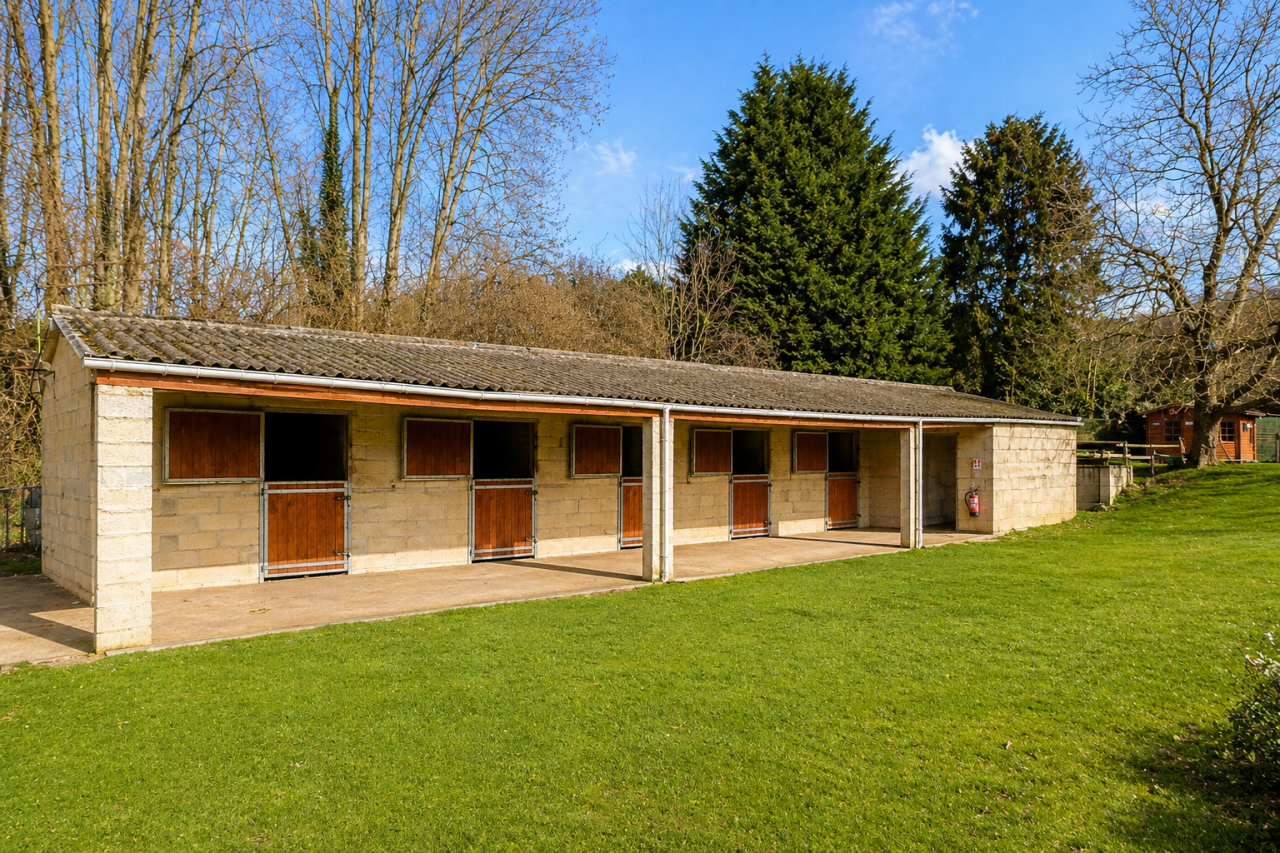 PROPRIETE EQUESTRE - SUD OISE (15 min Chantilly)