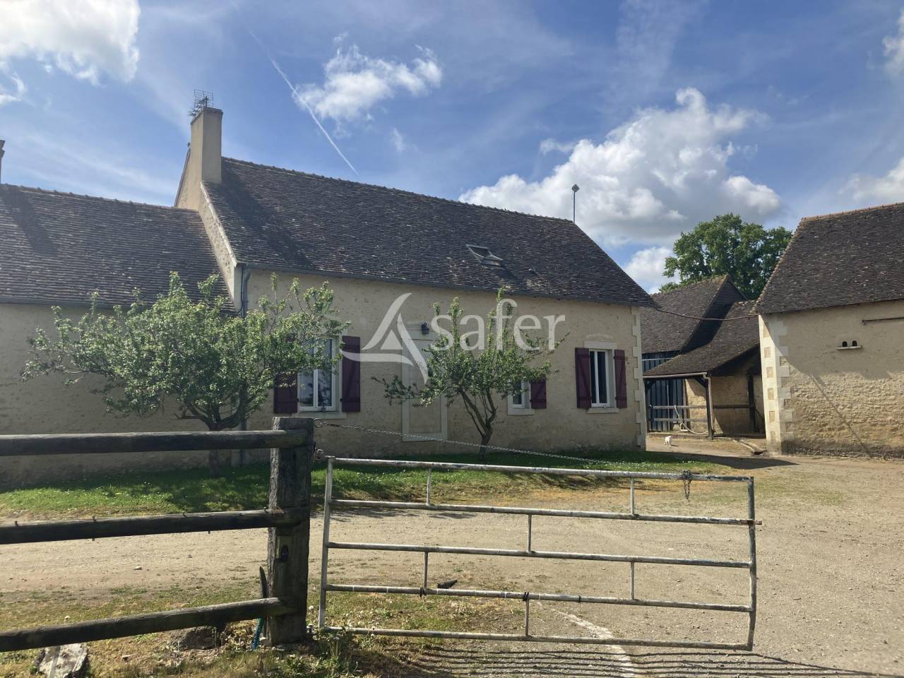 Belle propri&eacute;t&eacute; &eacute;questre