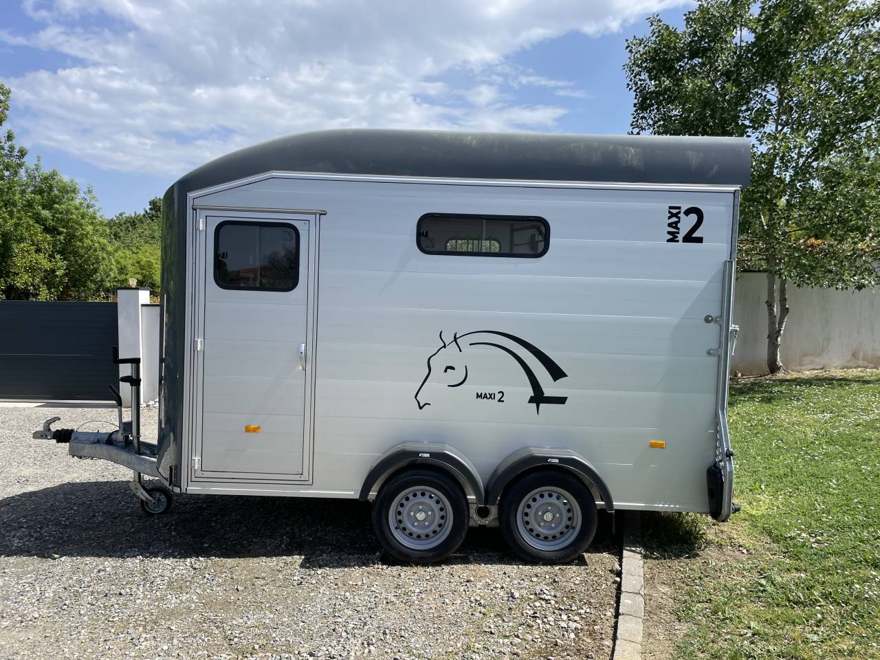 Van comme neuf CHEVAL LIBERTE MAXI 2 OBLIC DE 2025