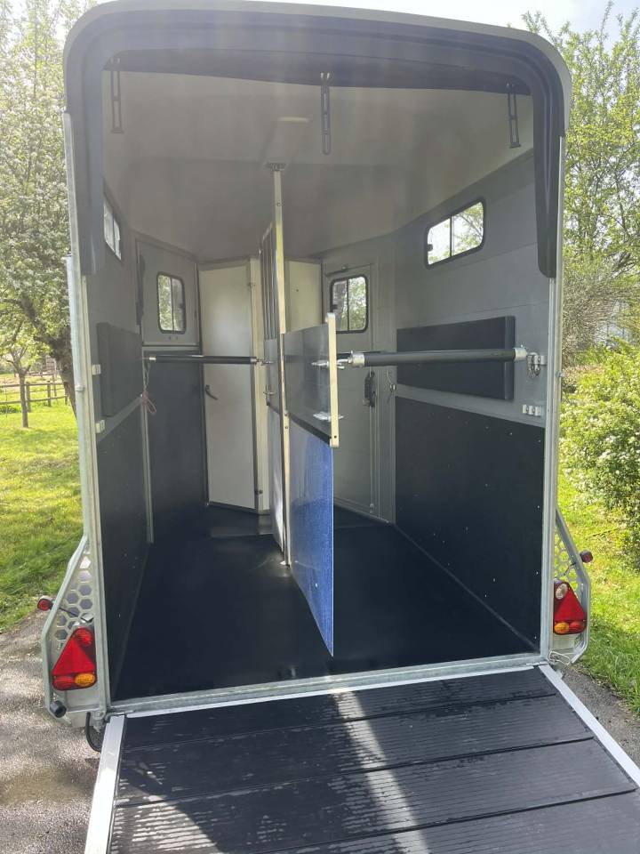 A vendre Van Touring Country 