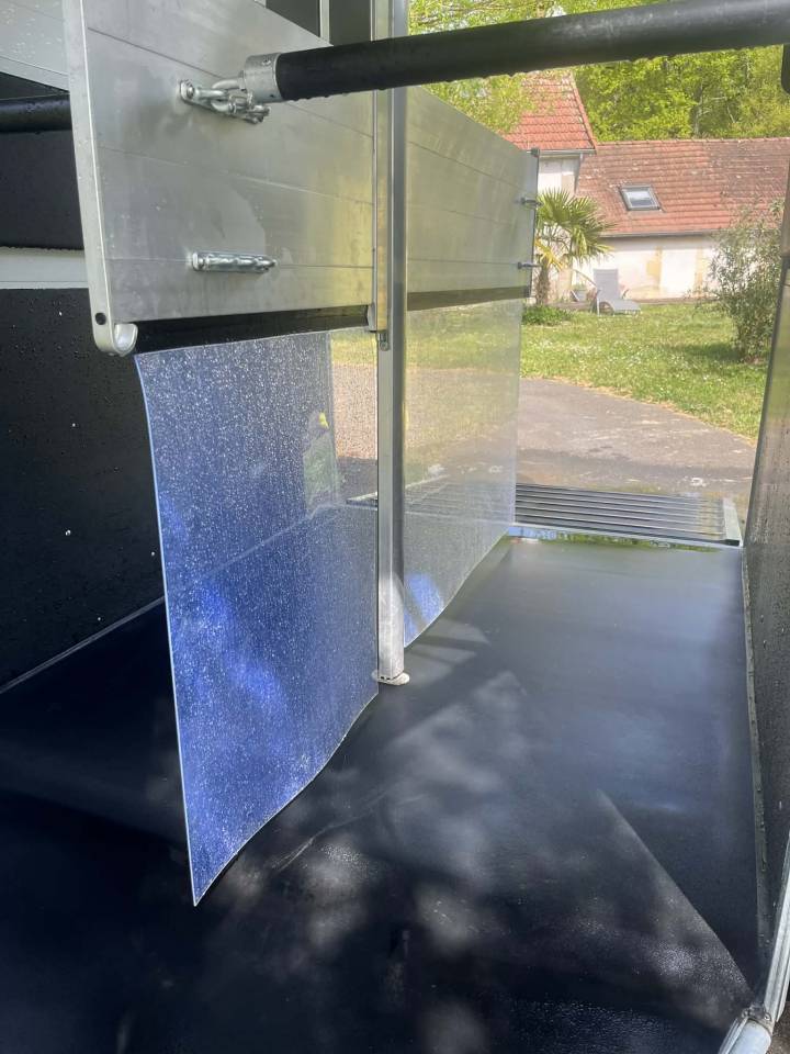 A vendre Van Touring Country 