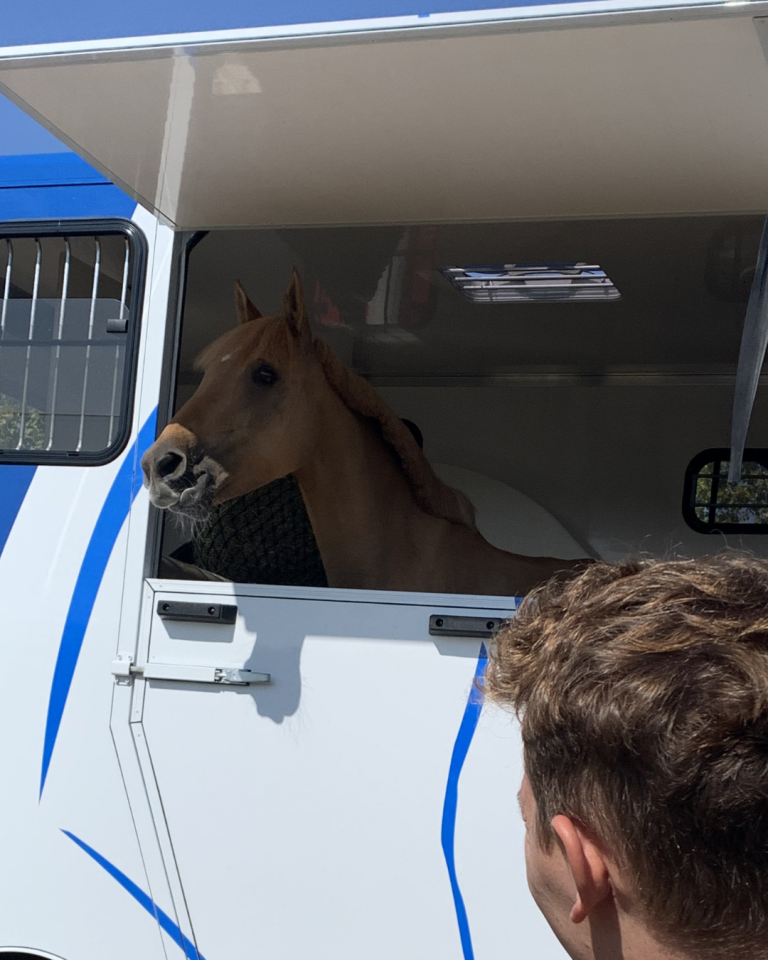 Camion VL deux places avec couchette 