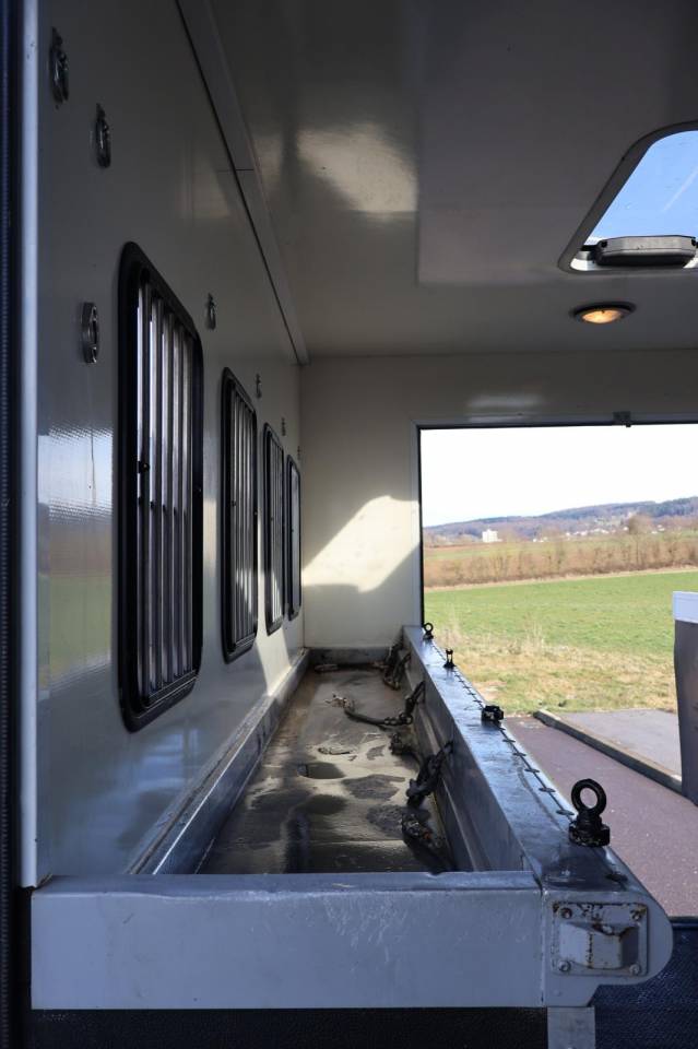 MAN TGA 26.430 6 CHEVAUX POP OUT