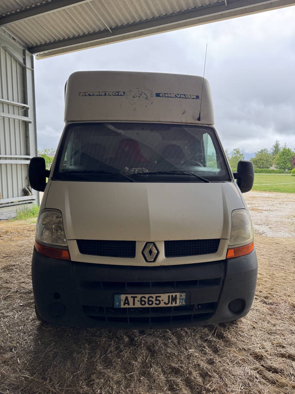 Camion VL Renault Master 2004