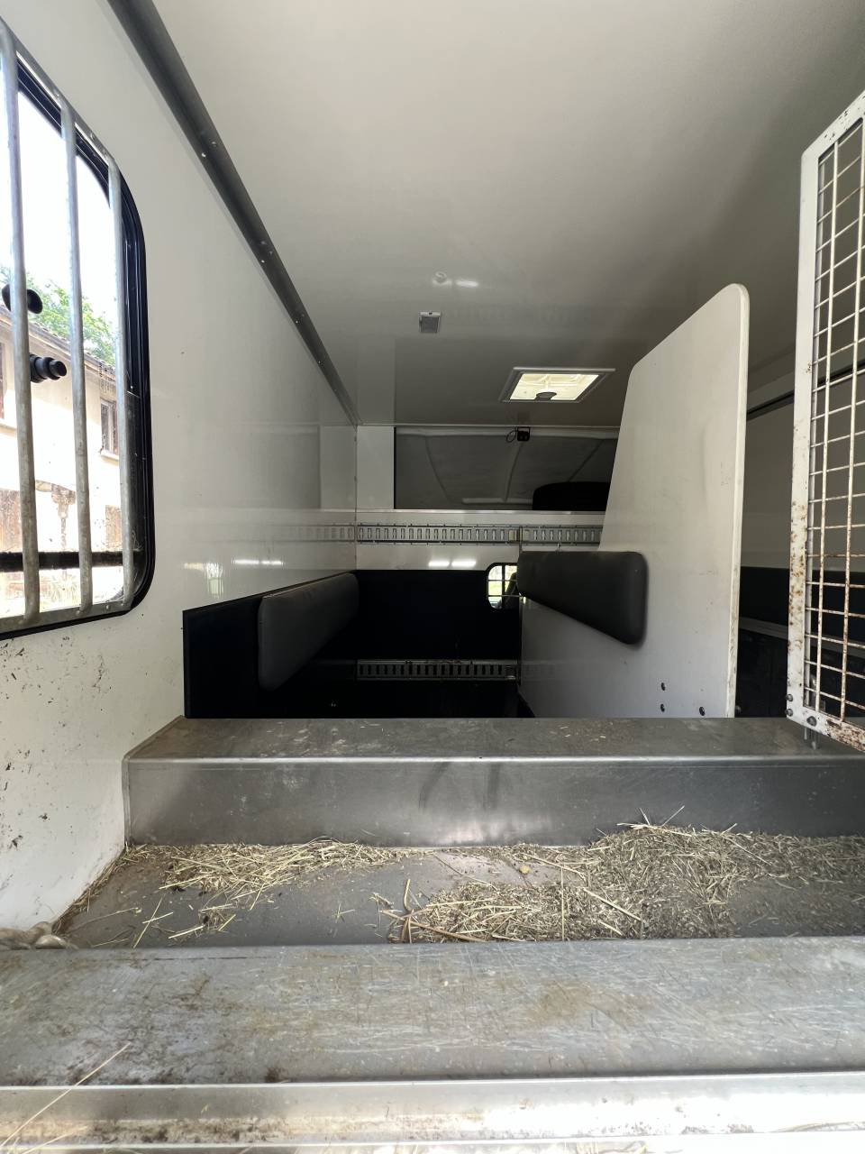 Camion VL pour 2 chevaux Rh&ocirc;ne 