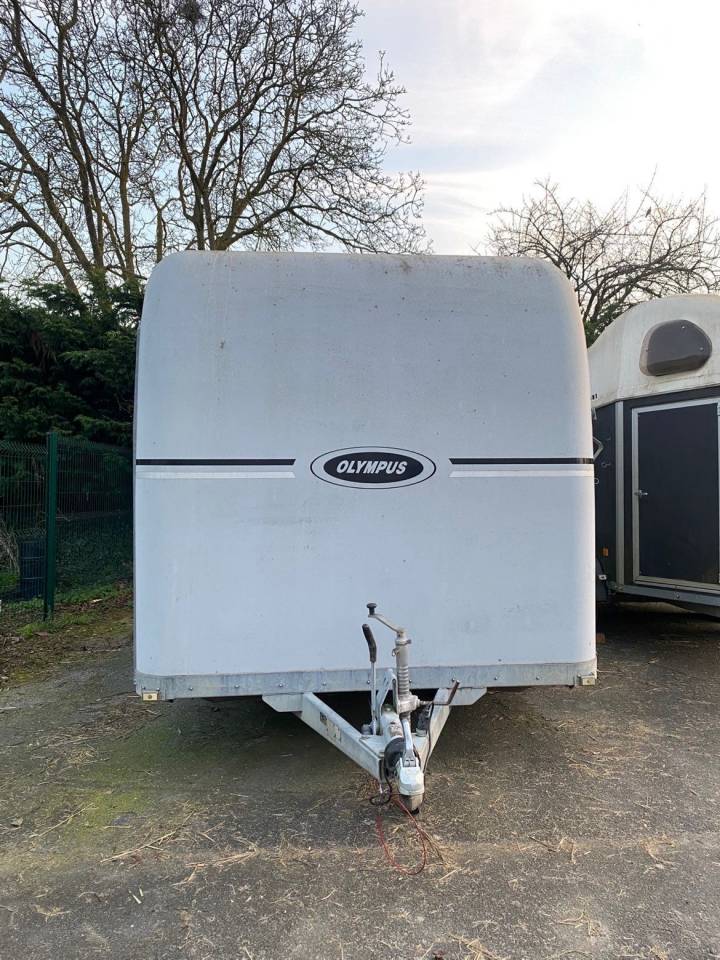 Location van chevaux 2+